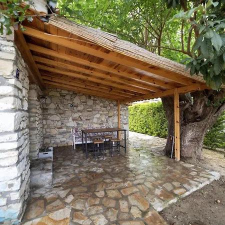 Dutlu Tas Evleri Bed & Breakfast 3*