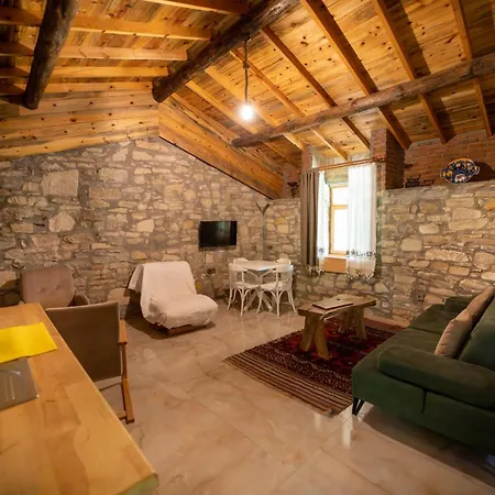 Dutlu Tas Evleri Bed & Breakfast Soğucak